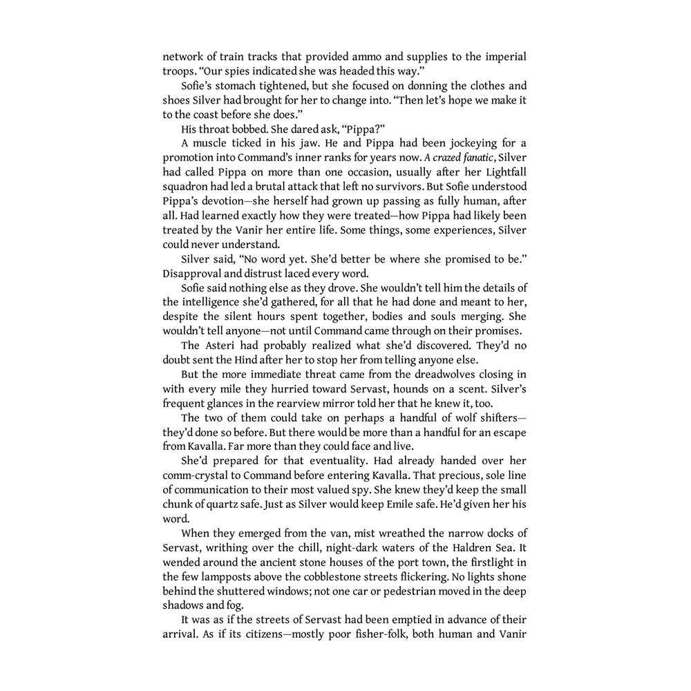 Книга на английском языке "House of sky and breath", Sarah J. Maas - 8