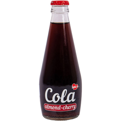 Напиток "Love is...cola", 0.3 л, со вкусом миндаля и черешни